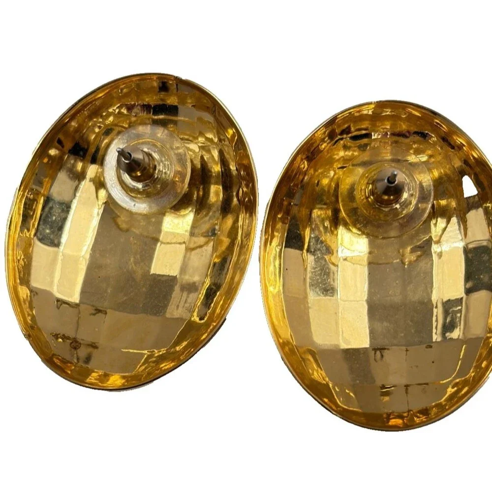 Vintage 1980s Gold Tone Faceted Oval Dome Earrings Bold Minimalist Disco Runway